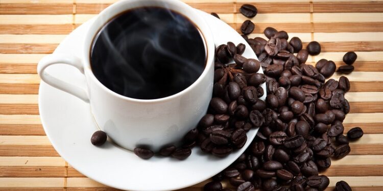 El dulce secreto que podría arruinar su café y también su cuerpo