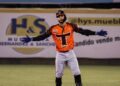 Celestino hace historia en victoria de los Toros ante Gigantes