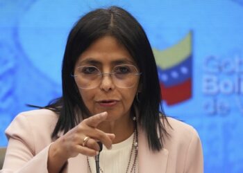 Delcy Rodríguez afirma que un tanquero de Chevron zarpa de Venezuela rumbo a EE.UU.