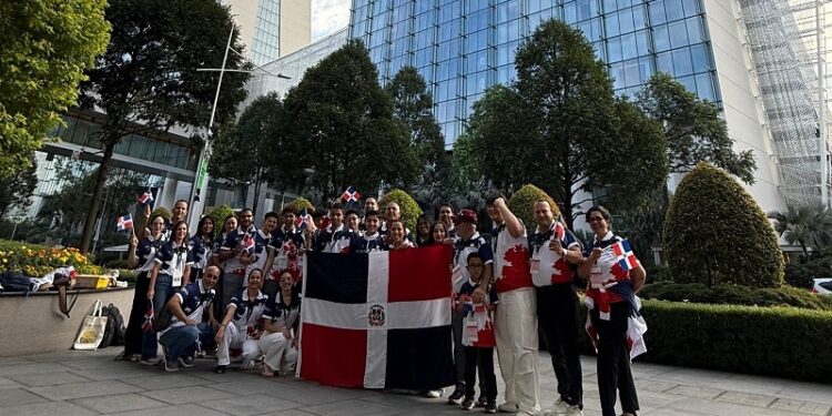 RD obtiene medallas en la final mundial de la World Robot Olympiad 2025 en Singapur