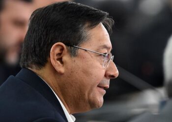 Detienen a Luis Arce en Bolivia