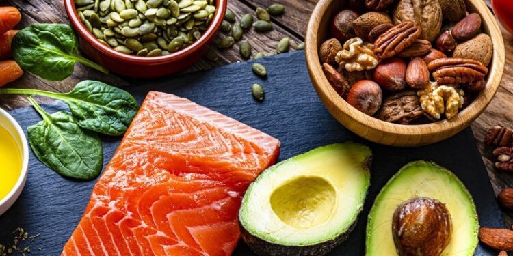 La dieta que mejor protege tu salud según la ciencia, y encima sabe increíble