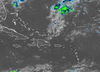 Aguaceros dispersos y aisladas tronadas en algunas provincias este lunes