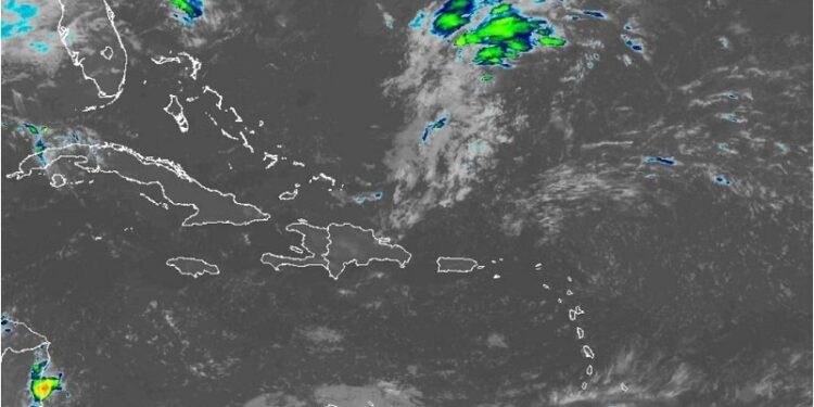 Aguaceros dispersos y aisladas tronadas en algunas provincias este lunes
