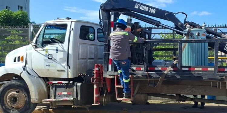 Edeeste desmantela transformador ilegal vinculado a propiedades del expelotero Alfonso Soriano