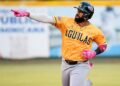 Águilas conectan 14 hits y suman su primera victoria de la semifinal