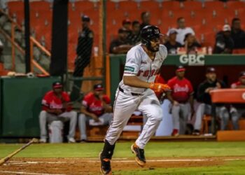 Candelario empuja tres para elevar a cuatro racha triunfal de Toros que derrotaron 7-4 a Leones