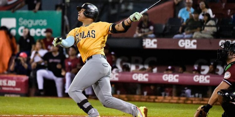 Águilas se mantienen en la cima de LIDOM a pesar de revés ante Gigantes