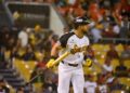 Águilas conectaron cuatro dobles, pero cayeron ante los Leones en el inicio del Round Robin