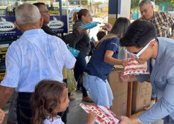 Juanfe y Autoparts DIARMA llevan sonrisas a los pequeños más carentes de Maracaibo