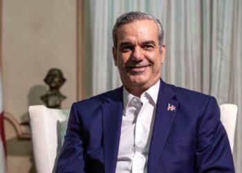 Presidente Abinader llama a los dominicanos a estar unidos, al amor y la solidaridad en Navidad