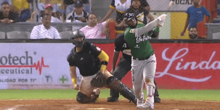 Miguel Sanó dispara dos jonrones para impulsar triunfo siete por cinco de Estrellas sobre Gigantes