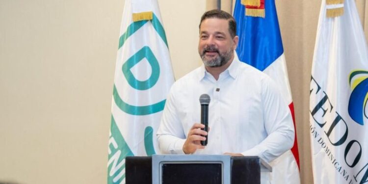 Medio Ambiente resalta valor ambiental del Parque Submarino La Caleta