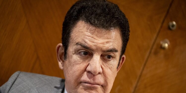 Nasralla: «No aceptamos una declaratoria que dé como ganador a un candidato sin respuestas a 10.000 urnas»