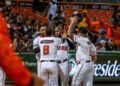 De la Cruz y los Toros arrancan Round Robin azotando a los Gigantes