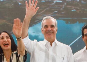 Gobierno inaugura planta de tratamiento de aguas residuales y ampliación y habilitación de acueductos en San Juan