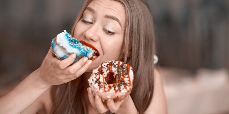 Estos son los alimentos que las mujeres mayores de 50 años deberían evitar