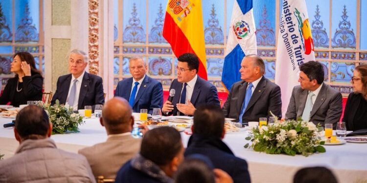 República Dominicana logra acuerdos en FITUR por más de 885 mil millones de pesos