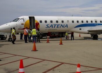 Desaparece avión comercial con 15 personas a bordo en el noreste de Colombia