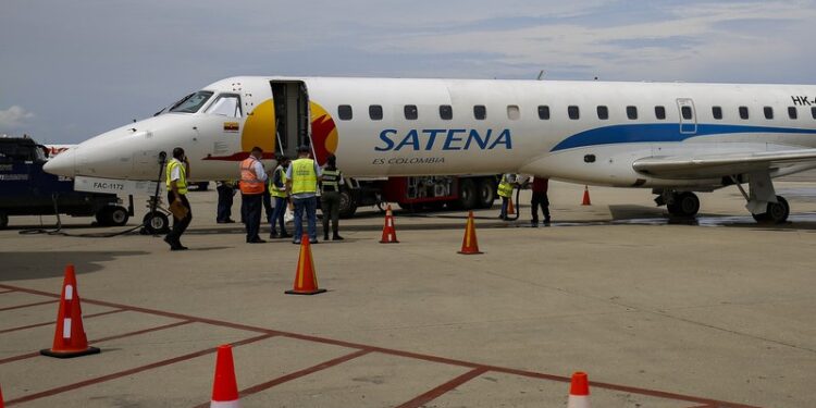 Desaparece avión comercial con 15 personas a bordo en el noreste de Colombia