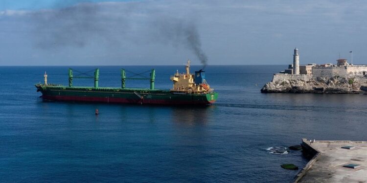 Trump: «No más petróleo ni dinero para Cuba. ¡Cero!»