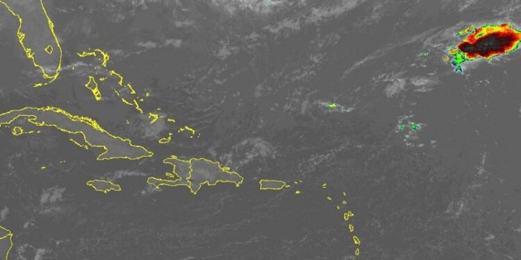 Presencia de aguaceros con tronadas aisladas