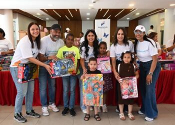 Voluntariado Banreservas llena de alegría el Día de Reyes