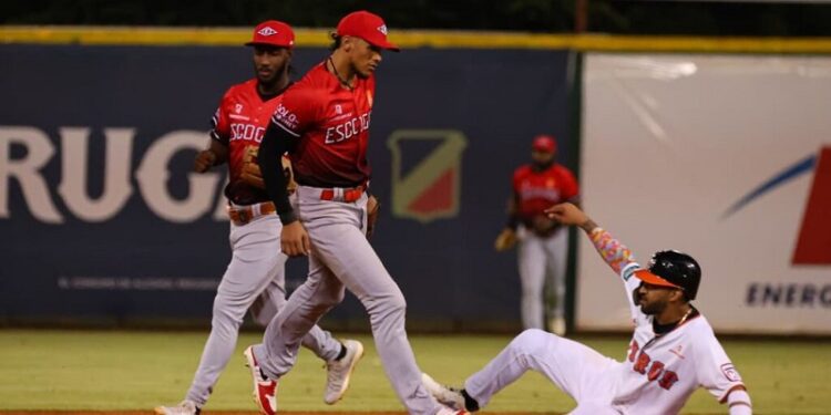 Escogido sigue firme en primero, pese a revés ante Toros