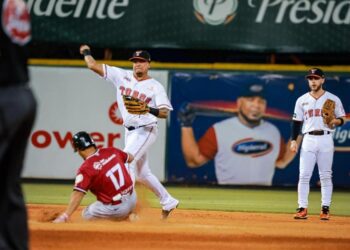 Gigantes quiebran racha de victorias de Toros y ganan su 1º del Round Robin