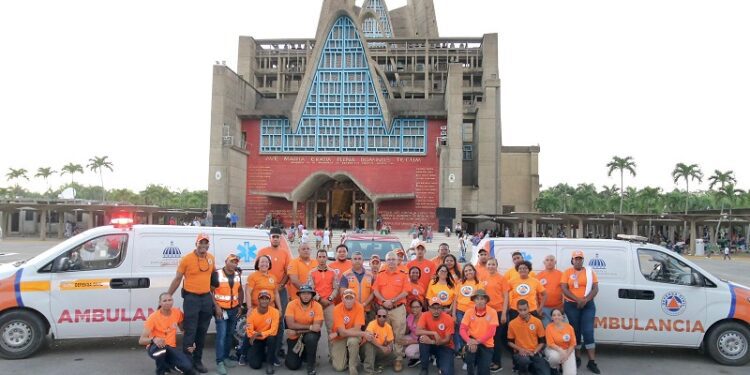 Defensa Civil despliega en Higüey, más de 400 de sus miembros