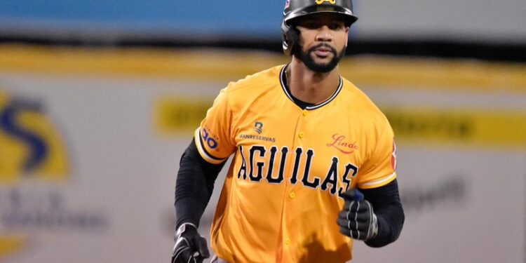 Águilas suman triunfo frente a Gigantes y se acercan al primer puesto