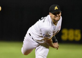 Miranda brilla desde el box y las Águilas continúan en la pelea por la clasificación