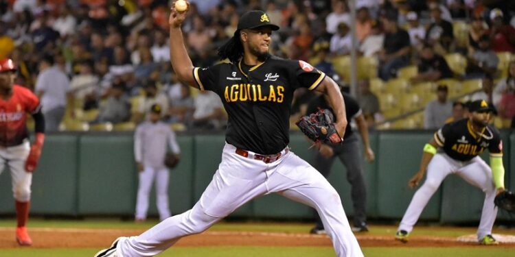 De la Cruz y Taveras protagonizan triunfo de Águilas sobre Leones