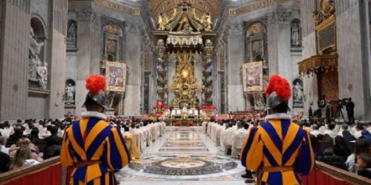 El Papa: Dios no nos espera en los lugares prestigiosos, sino en las realidades humildes