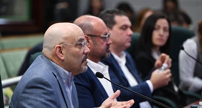 Persiste rechazo al impuesto solar propuesto en el proyecto de reforma contributiva