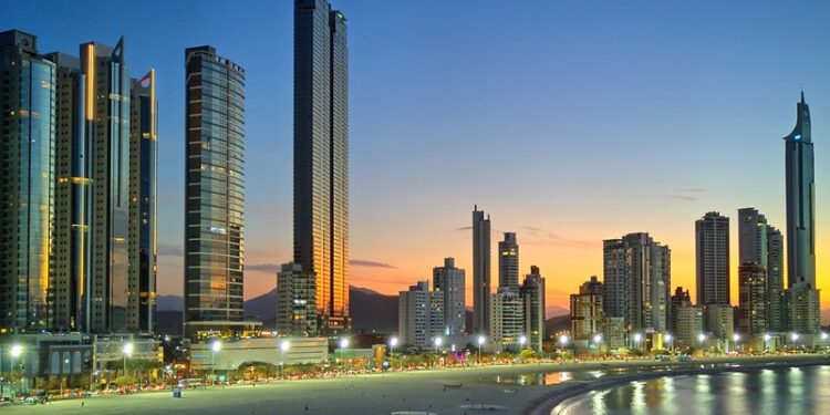 Estos son los países con mayor concentración de riqueza en Latinoamérica