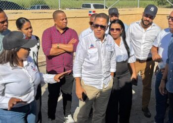 Gobierno acelera construcción de 18 proyectos escolares en Bahoruco