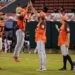 Toros se imponen a Gigantes guiados por Eloy y pitcheo clutch