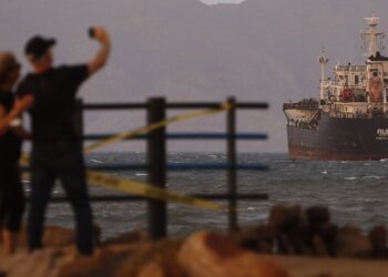 EE.UU. planea controlar las ventas de crudo de Venezuela «indefinidamente»