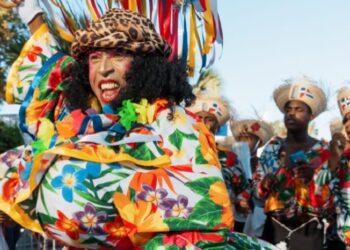 Carnaval del Distrito Nacional llena de alegría, color y tradición el malecón