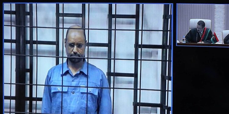 Reportan asesinato de un hijo de Gaddafi