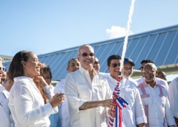 Presidente Abinader entrega ampliación del acueducto Barrera de Salinidad