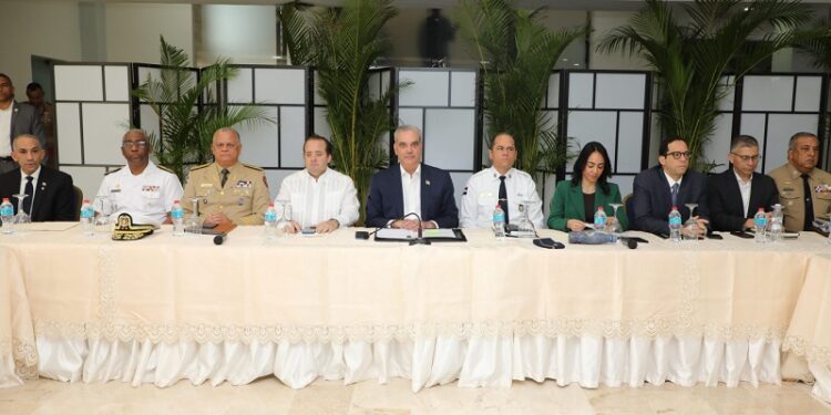 Abinader encabeza aprobación de Resolución que crea el Sismap Seguridad Ciudadana