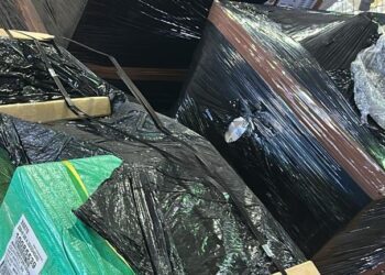 Aduanas enfrenta al comercio ilegal y la evasión incautando cientos de miles de mercancías