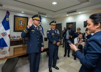 Mayor general Andrés Cruz Cruz asume Dirección de la Policía Nacional