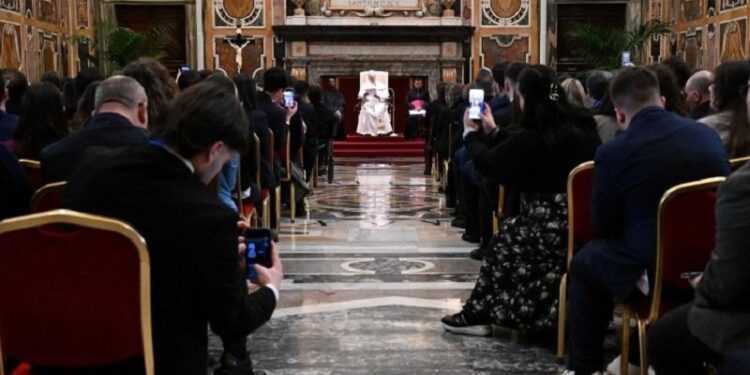 El Papa: Que ningún joven quede al margen en su sueño de un mundo mejor