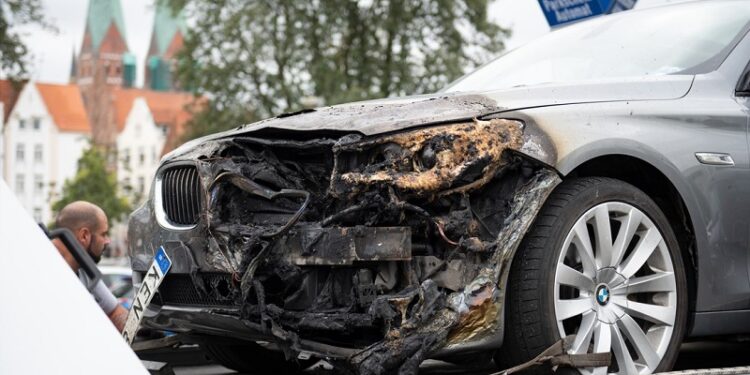 BMW advierte sobre riesgo de incendio en «cientos de miles» de vehículos