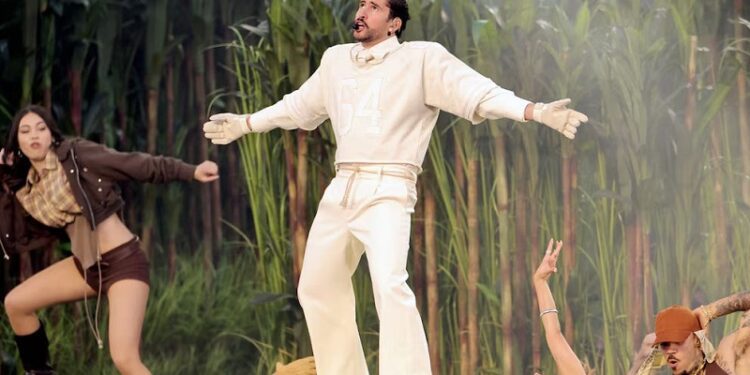 Bad Bunny y su «Grito de Guerra» en español que desafió el miedo en el Super Bowl LXI