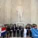 Banreservas deposita ofrenda floral en el Altar de la Patria