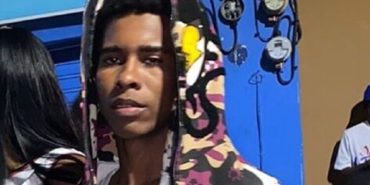 Policía persigue a cuatro implicados en muerte de cabo policial, identifica a dos